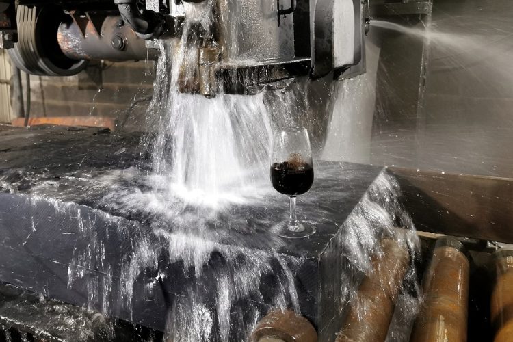 Fotografía de Adolfo Fernández, "Motor de Valdeorras", que fue la ganadora del III Concurso de Fotografía de la Ruta del Vino de Valdeorras