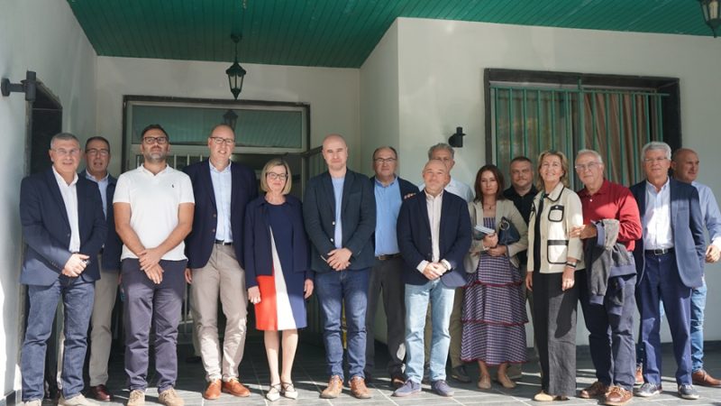Autoridades y ponentes durante la II Jornada Técnica de seguridad y salud 1